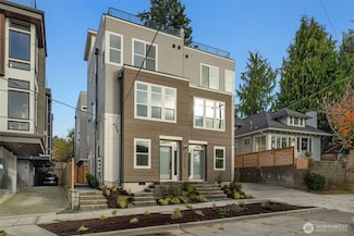 3014 NW 56th St, Seattle, WA 98107