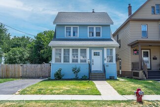 364 Leedale St, Albany, NY 12209