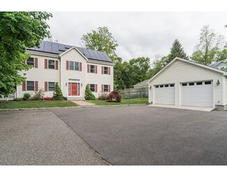 221 Main St, Wayland, MA 01778