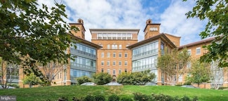 2425 L St NW Unit 730, Washington, DC 20037