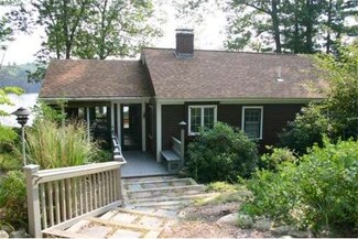 34 Peninsula Rd, Harvard, MA 01451