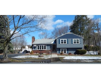 24 Gilway St, Saugus, MA 01906