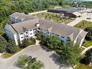 715 Canterberry Ct Unit 102, West Bend, WI 53090