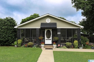 200 Mountain View Rd, Anniston, AL 36201