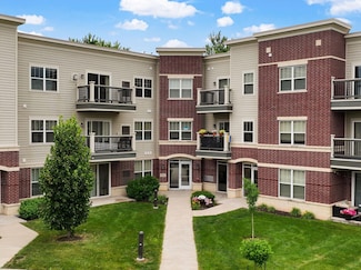 5194 Sassafras Dr Unit 211, Fitchburg, WI 53711