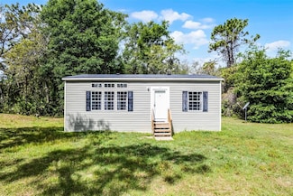 9153 Garetta Ave, Webster, FL 33597