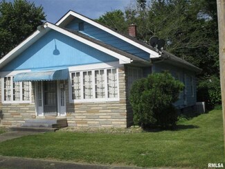 203 N 8th St, Benton, IL 62812