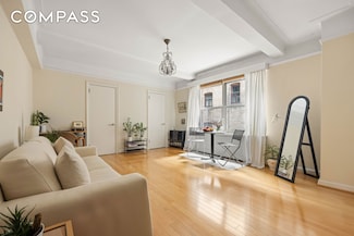 70 Remsen St Unit 4J, Brooklyn, NY 11201