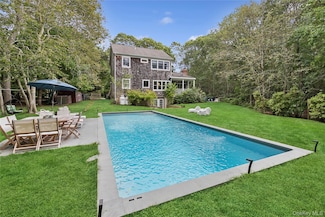 20 Howard St, East Hampton, NY 11937