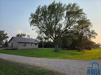 865 Matlock Blvd, Sheldon, IA 51201