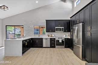 11052 N 10th Place, Phoenix, AZ 85020