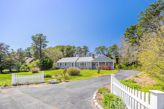 40 Marshview Cir, East Sandwich, MA 02537