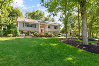 53 Hollytree Rd, Stoughton, MA 02072