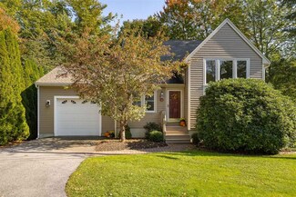 10 Alderwood Dr, Stratham, NH 03885