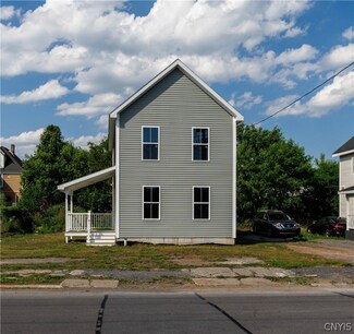 1014 Noyes St, Utica, NY 13502