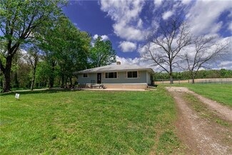 1129 Walnut Hill Rd, Smithfield, PA 15478