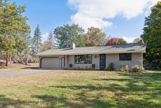 1350 County Road 101 N, Plymouth, MN 55447