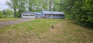 2042 Athens Rd, Hartland, ME 04943