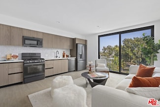 4506 Dockweiler St Unit 504, Los Angeles, CA 90019