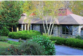 195 Old Company Rd, Barto, PA 19504