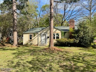 642 Broadmoor Dr, Jackson, MS 39206