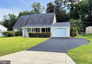 13015 Victoria Heights Dr, Bowie, MD 20715