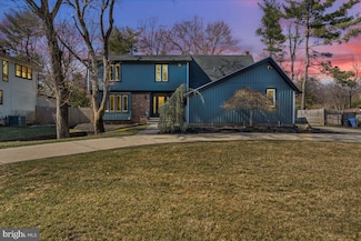 7 N Woodleigh Dr, Cherry Hill, NJ 08003