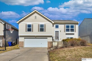 11162 Weber St, Omaha, NE 68142