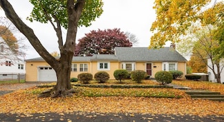 44 Auburn St, Saugus, MA 01906