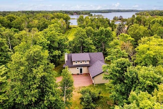 4572 Island Lake Dr, Duluth, MN 55803