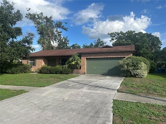 1813 Laurel Oak Dr, Valrico, FL 33596
