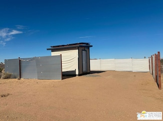 276 Fairacres Ln, Landers, CA 92285