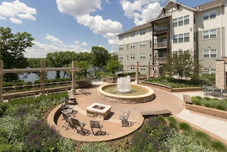 1900 Rush Lake Trail Unit 110, New Brighton, MN 55112
