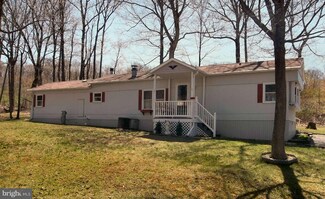 15900 Woodsview Dr SW, Frostburg, MD 21532