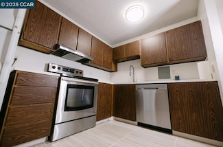 555 Pierce St Unit 522, Albany, CA 94706