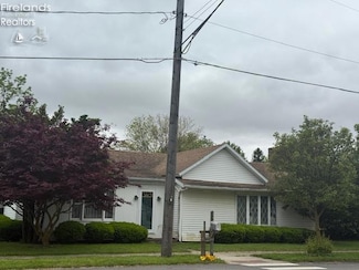 230 Main St, Helena, OH 43435