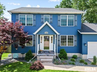 6318 Wilkes Ave, Davenport, IA 52806