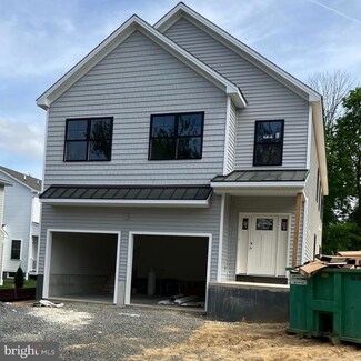 3 Taylor St, Media, PA 19063