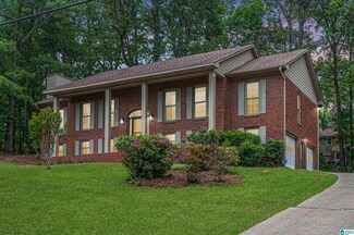 136 Russet Cove Dr, Birmingham, AL 35244