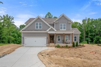 4629 Johnson Creek Ct, Clemmons, NC 27012