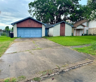 16814 Sinaloa Dr, Houston, TX 77083