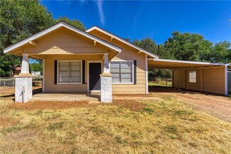 517 W Sproat St, Mangum, OK 73554