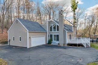 89 Birkdale Rd, Bedford, NH 03110