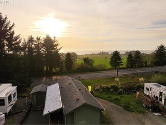 15061 Highway 101 S Unit 4, Brookings, OR 97415