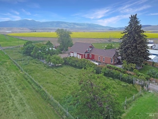 320 S Wilson Ave, Oakley, ID 83346