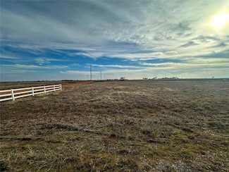 13 S Hydro Hills Rd, Hydro, OK 73068