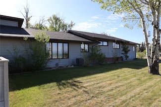 203 Choteau Ave, Valier, MT 59486