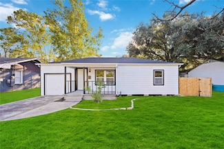 4114 Hoffman St, Houston, TX 77026