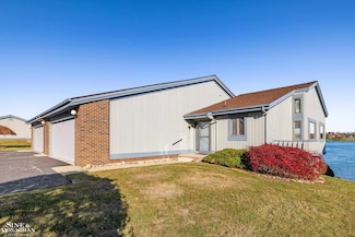1715 River Rd Unit 62, Saint Clair, MI 48079