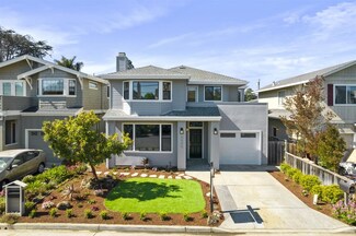 4595 Topaz St, Capitola, CA 95010